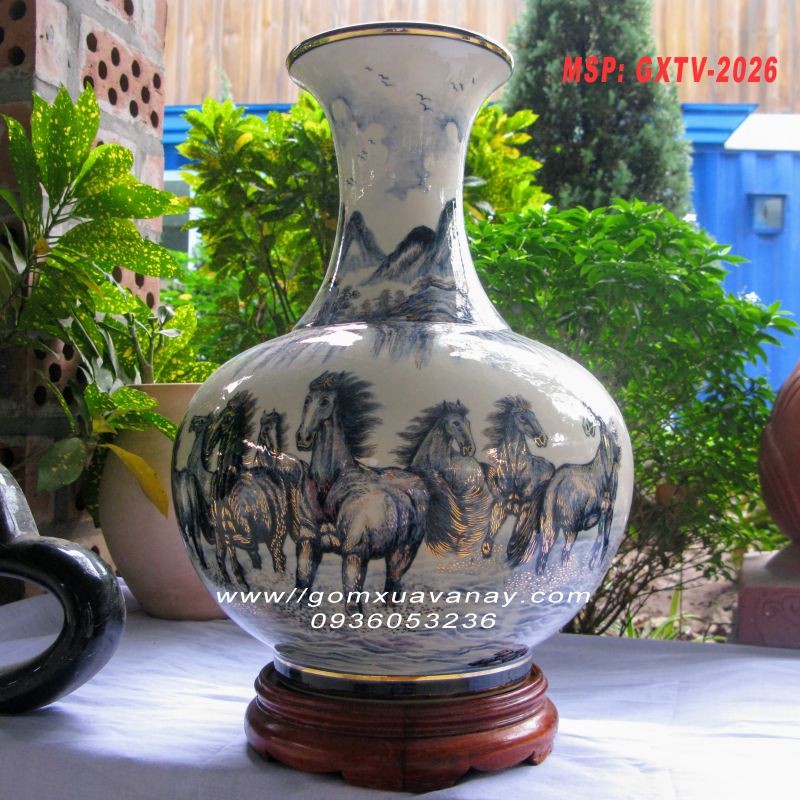 Bình gốm Bát Mã Toàn Đồ vẽ vàng